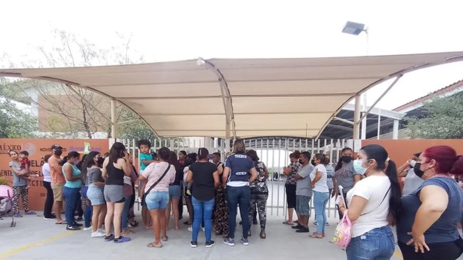 Estudiante lleva navaja a primaria en Nuevo León y amenaza a sus compañeros